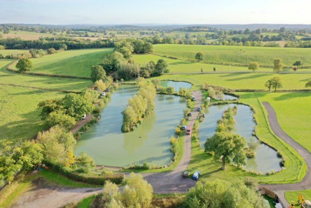 TheBBDirectory's tweet photo. π‘ Tranquil B&B Stays at Alcott Farm, Worcestershire π£
Guests can unwind & take in the beautiful surroundings, with the option to relax by the well-stocked fishing ponds, perfect for idling away a few hours or enjoying a full day fishing.
https://t.co/XM3NcTCHtR
#FishingEscape https://t.co/ollpvI3OAh