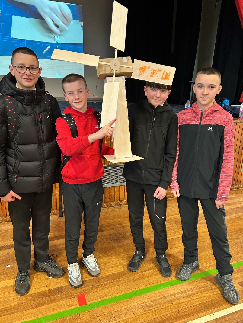 ScienceGHS1's tweet photo. Excellent STEM workshop delivered by  Thales to build a wind turbine! Massive well done to the winners who loved their portable speaker prize! @GovanHighSchool @GHSWiderAch https://t.co/NbMj8BMscX