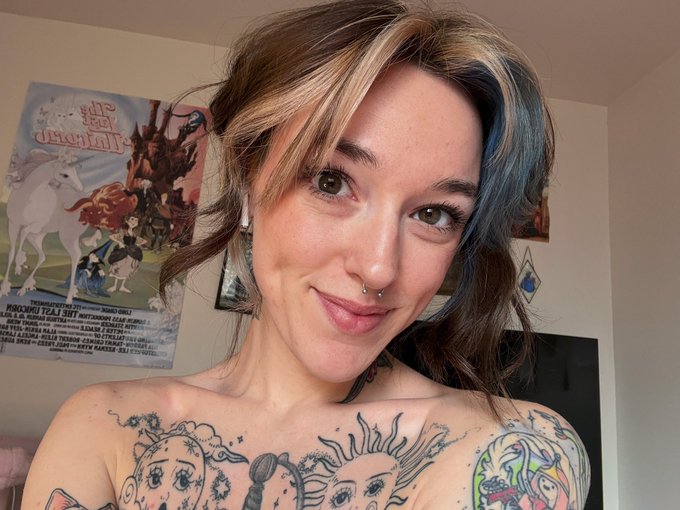 2 pic. feelin so pretty https://t.co/LzgPElXSrx