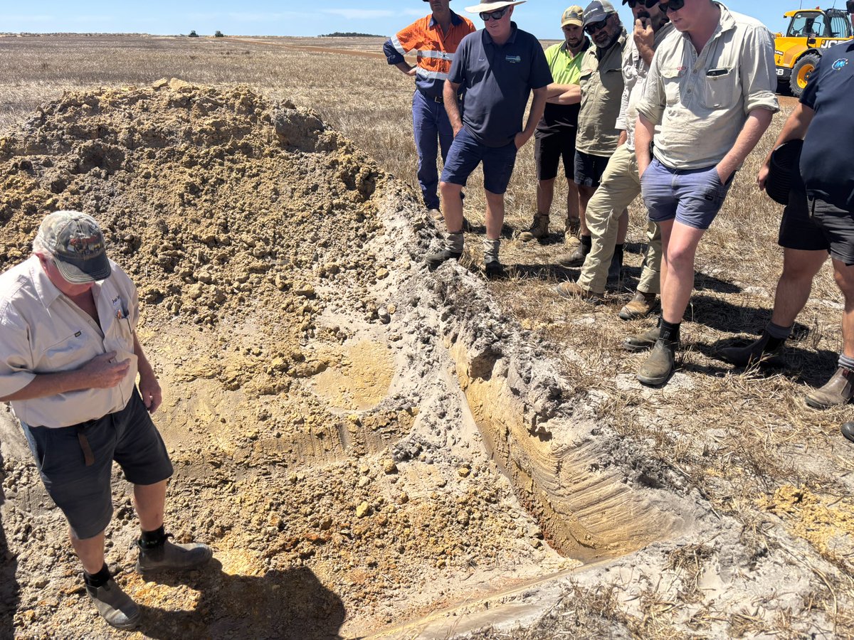 Great couple of days with growers in the Esperance Port Zone looking at drainage in the HRZ and early sowing results. Thanks to all who attended these Hyper Profitable Crops (HPC) discussion group meetings <a href="/SEPWA_ag/">SEPWA</a> <a href="/theGRDC/">GRDC</a> <a href="/far_australia/">FAR Australia</a>