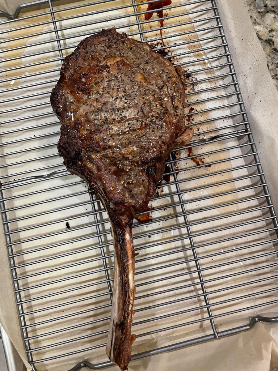 Addy_arjunaidi3's tweet image. 🔥🔥🔥Lamb chops are really delicious. You can try them. If you can drink, you can pair them with foreign wine or beer, so that you can have one mouthful of meat and one mouthful of wine #LambChops #GrilledLambChops #LambMeat #Delicious #Texas #Tuesday #BBQ 😊😊😊