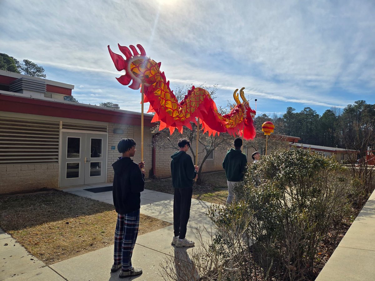 Callie Cremer (@mrscremer8) on Twitter photo Quote of the day: “There’s a dragon outside the window” 😍😍 These scholars were practicing for open house! <a href="/eastcarymiddle/">East Cary Magnet Middle School</a> Quote of the day: “There’s a dragon outside the window” 😍😍 These scholars were practicing for open house! <a href="/eastcarymiddle/">East Cary Magnet Middle School</a>