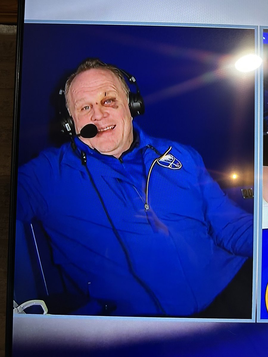 Rob Ray starts the <a href="/BuffaloSabres/">Buffalo Sabres</a> pregame show in the very last row of the arena… in an effort to avoid any more pucks to the face 😂