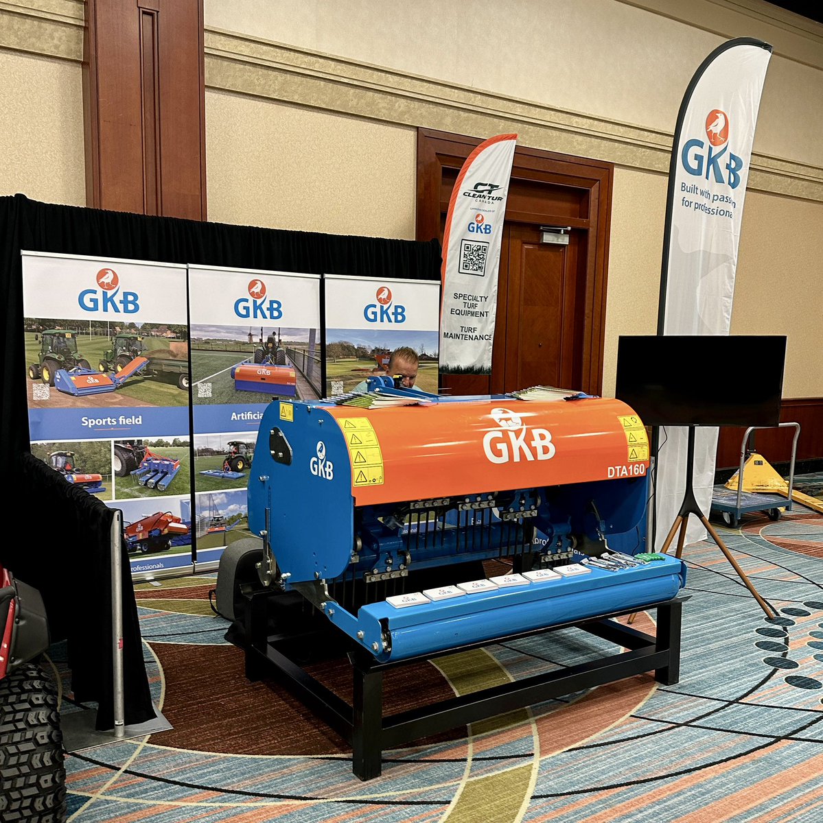 We’re all set up and looking forward to a busy few days ahead at The Canadian Golf Course Management Conference here in Niagara Falls 📍 you can find us with <a href="/cleanturfcanada/">Clean Turf Canada</a> on booth #8