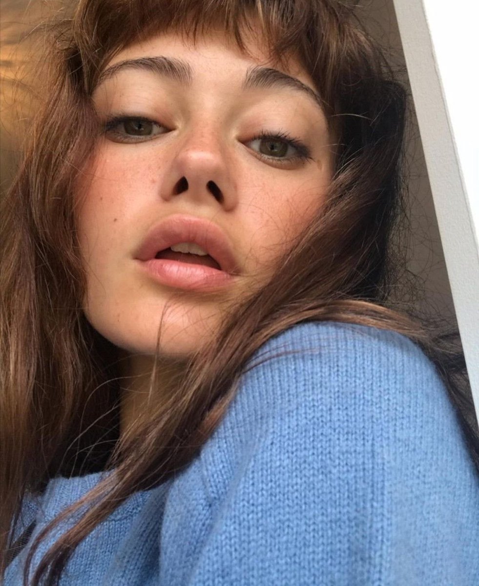 TheCinesthetic's tweet photo. ella purnell https://t.co/D0hYos5ybU