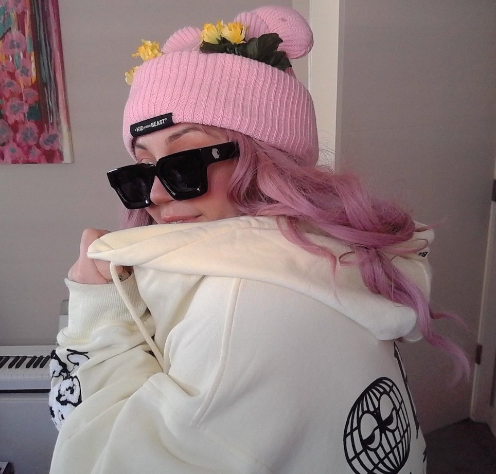 E L L E | a KID called BEAST tweet media