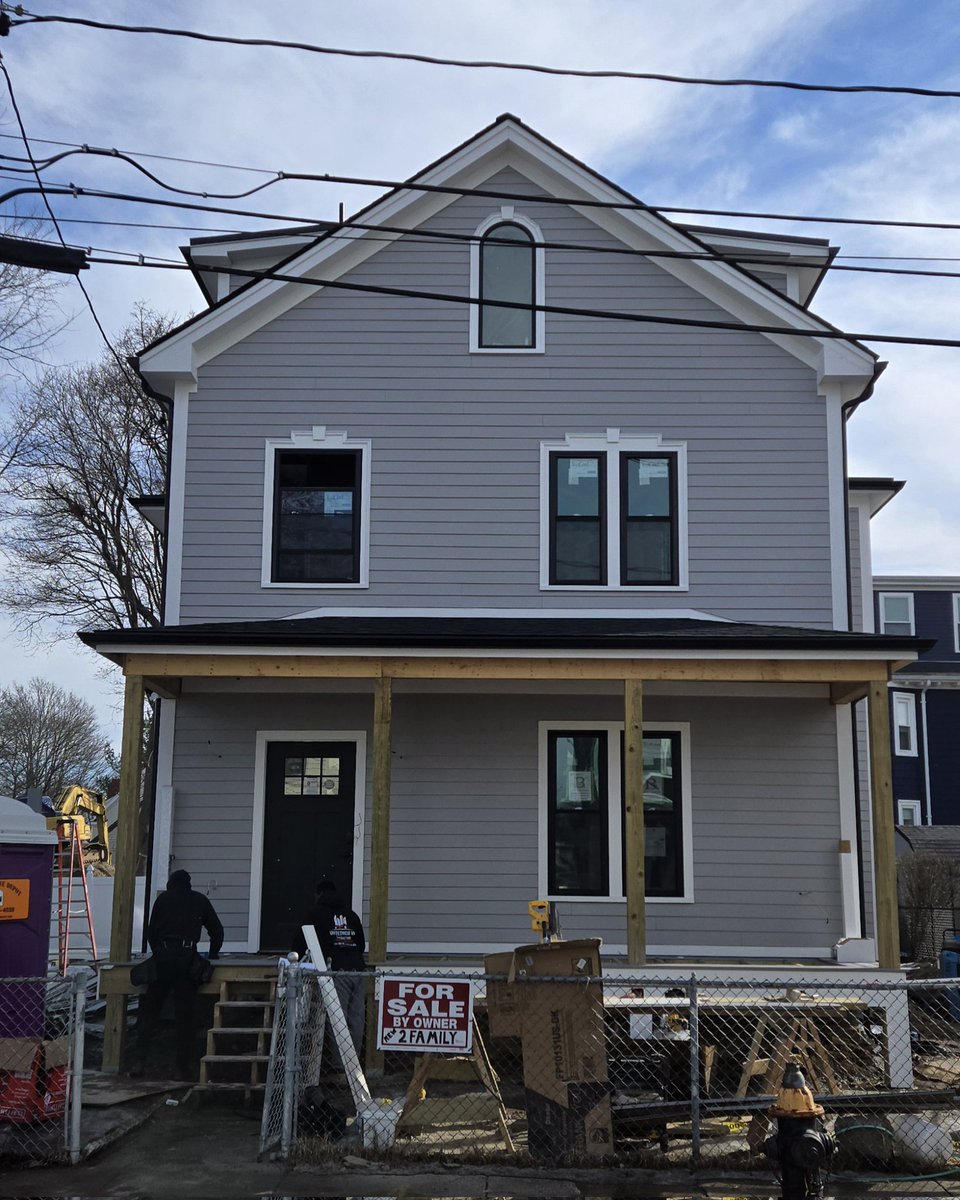Flabbinsky's tweet image. COMING VERY SOON!
97 OAKTON AVE 
DORCHESTER 
2 family or 2 condos
For Sale by owner 
New full renovation.  
Only thing original is foundation 
2 huge bi level units
All custom finish work
Price to be determined 

Stephen Flaherty 
617.905.4874 
Flahertyst@yahoo.com
