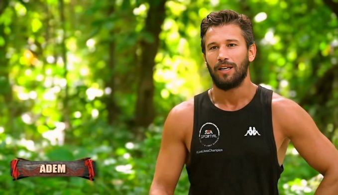 Ruzgar7Ruzgar's tweet photo. takımda ne kadar çer çöp var seçim yaparken

Adem neden devamlı arkada kalıyo anladım✍️

#SurvivorAllStar2025 #Survivor2025 https://t.co/6DIlPrGCd5