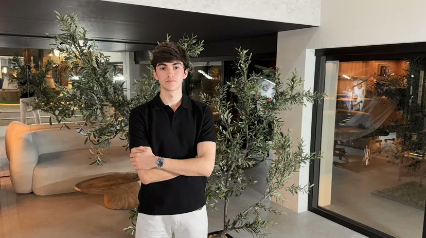 🇪🇸 Impulsa España (@impulsaespana) on Twitter photo Ni rondas ni inversores:
el #emprendedor 🇪🇦 de 19 años que factura casi 3 millones sin terminar la universidad 🎓
businessinsider.es/tecnologia/ni-… vía <a href="/BusinessInsider/">Business Insider</a> 
#España #Canarias #Talento  <a href="/escribeloai/">Escríbelo</a> <a href="/QuickTok_AI/">QuickTok</a> #Emprendimiento Ni rondas ni inversores:
el #emprendedor 🇪🇦 de 19 años que factura casi 3 millones sin terminar la universidad 🎓
businessinsider.es/tecnologia/ni-… vía <a href="/BusinessInsider/">Business Insider</a> 
#España #Canarias #Talento  <a href="/escribeloai/">Escríbelo</a> <a href="/QuickTok_AI/">QuickTok</a> #Emprendimiento