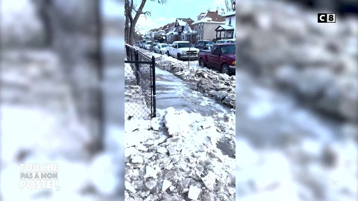Les incroyables images d'un quartier inondé à Détroit ! #TPMP