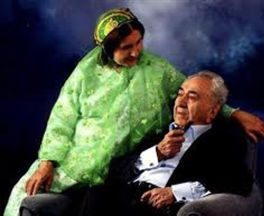 khademasl's tweet photo. #محمد_بهمن_بیگی اینگونه معنی میشود:
تربیت بیش از ۱۰هزارمعلم در۱۷ استان عشایرنشین،بخارای من ایل من،اگر قره قاج نبود،به اجاقت قسم؛برنده جایزه فرهنگی یونسکو،
بنیانگذار:دبیرستان شبانه روزی،موسسه تربیت ماما،مرکزتربیت روستاپزشک ودامپزشک برای عشایر.
تندیس او درقلب #زاگرس_نشینان است! https://t.co/RWmWu3goK1