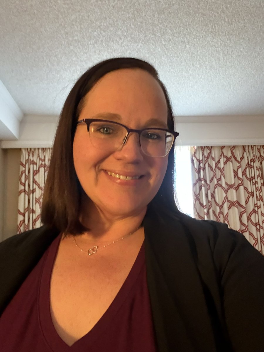 Ashley Dunn tweet media