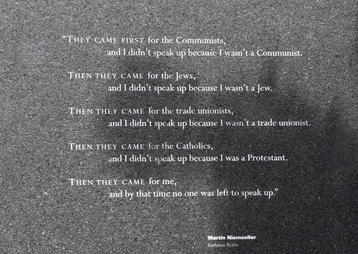 𝑅𝑒𝘴𝘵𝘰𝘳𝘦 tweet media