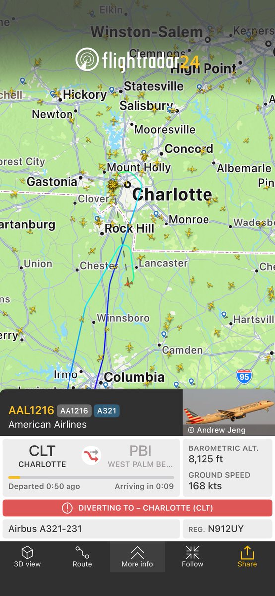 SquawkTracker's tweet image. Flight AA1216 from Charlotte to West Palm Beach
fr24.com/AAL1216/39432e… pilot has reported a hydraulic fluid leak and has asked for emergency services to inspect the plane shortly after landing.