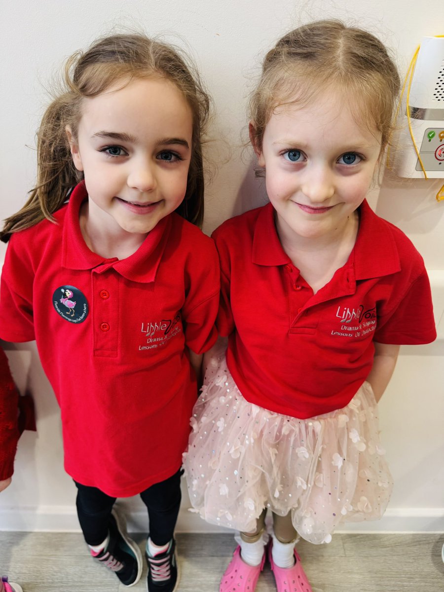Lvoicespreston's tweet image. Good to be back at our Little Voices lessons this week! 🎶✨ 

Watching our pupils grow in confidence and skills is always a joy! #LittleVoices #PerformWithConfidence #Skillsforlife