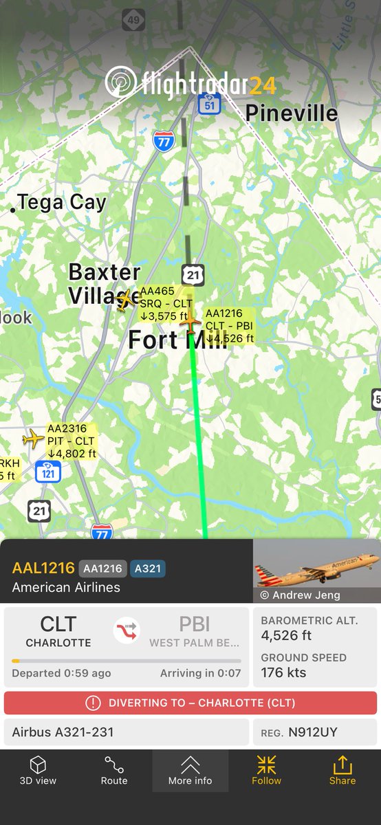 SquawkTracker's tweet image. Flight AA1216 from Charlotte to West Palm Beach
fr24.com/AAL1216/39432e… additionally, the pilot has informed air traffic control that they are unable to retract their landing gear.