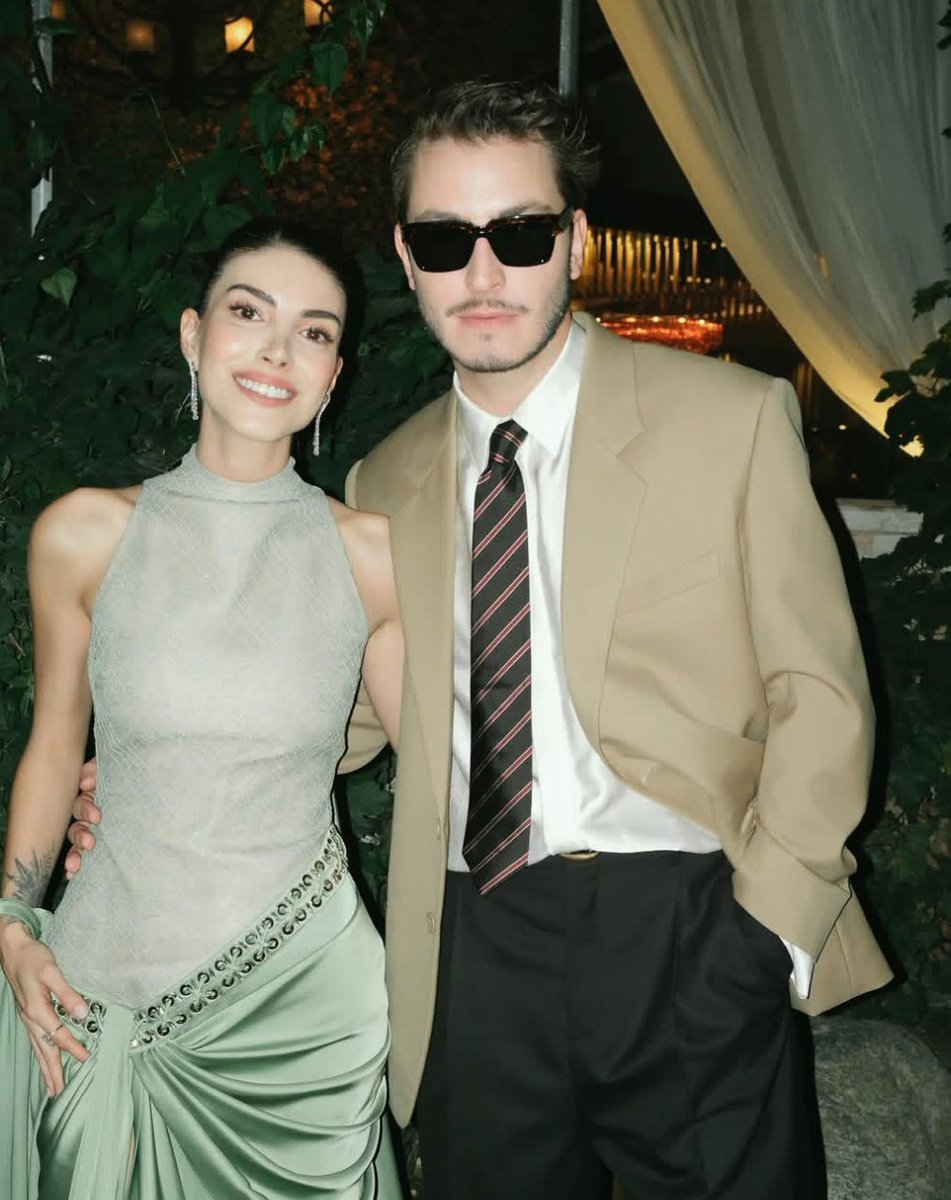 uf sizi nasıl malum platforma kaptırdık inanamıyorum halaa