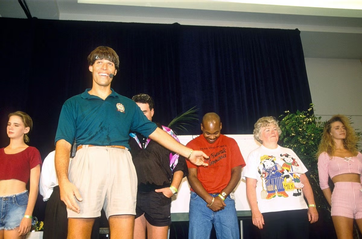 Tim Denning tweet media