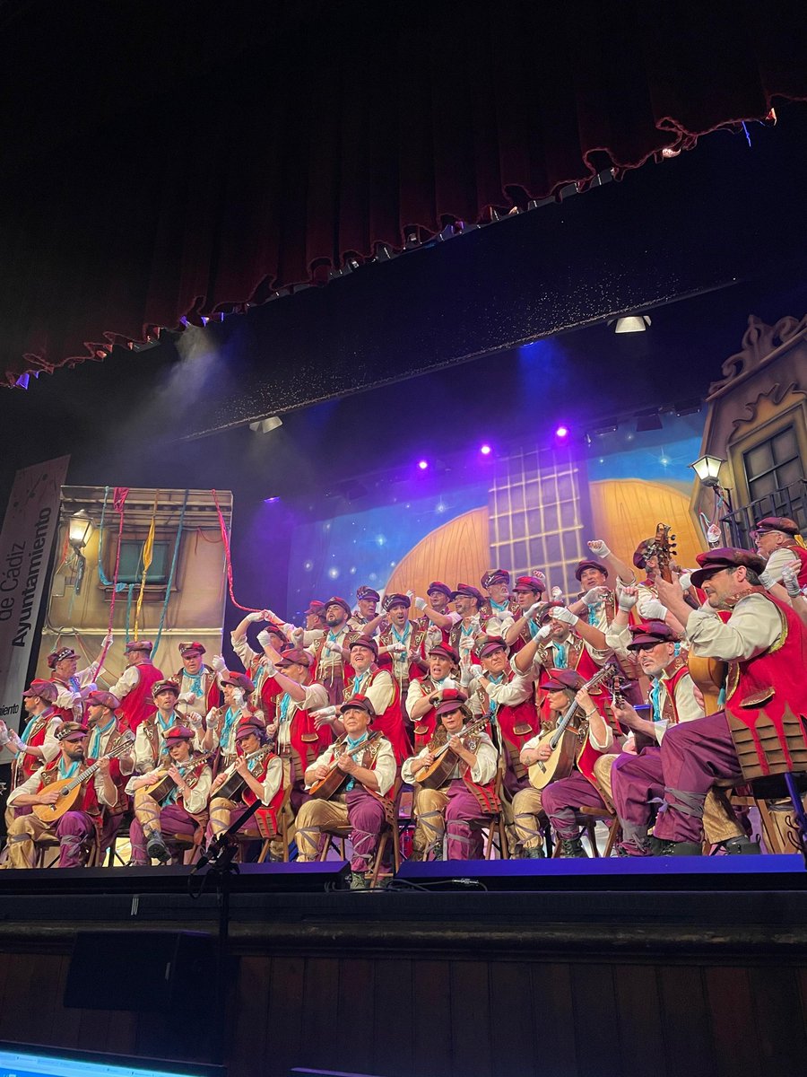 Coro de Los Niños 🎭 tweet media