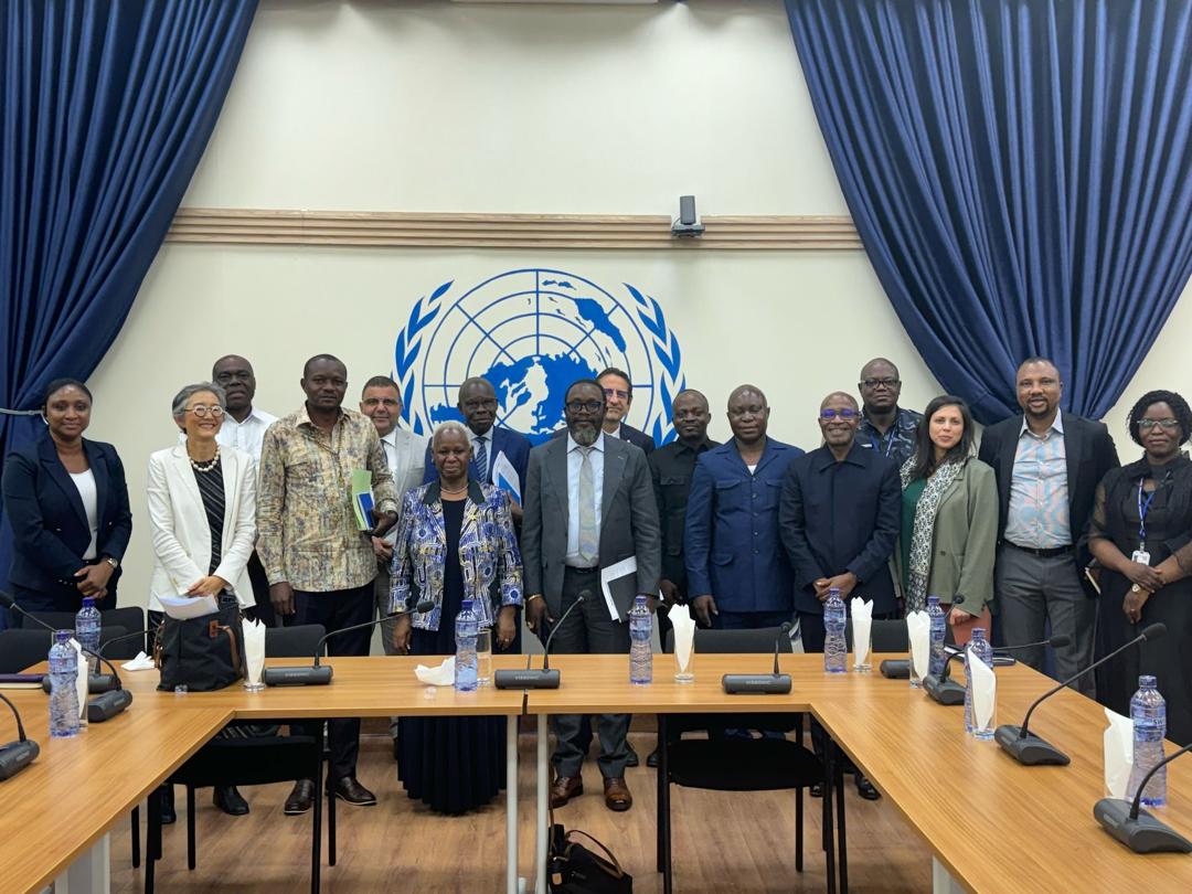 Bintou Keita (@un_bintoukeita) on Twitter photo Échanges constructifs avec six élus du collectif des députés unis pour la défense du Congo sur la situation dans l’est de la RDC. Nous avons discuté des solutions à la violence, du vivre-ensemble et de la nécessité de décourager les discours de haine partout et pour tous. Échanges constructifs avec six élus du collectif des députés unis pour la défense du Congo sur la situation dans l’est de la RDC. Nous avons discuté des solutions à la violence, du vivre-ensemble et de la nécessité de décourager les discours de haine partout et pour tous.