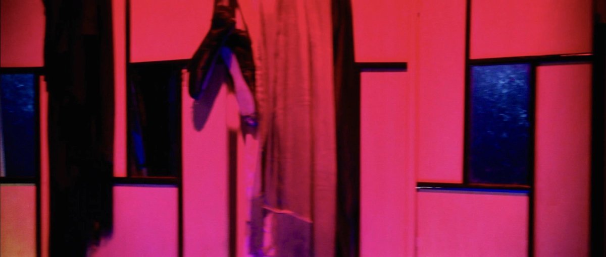 Suspiria (1977)