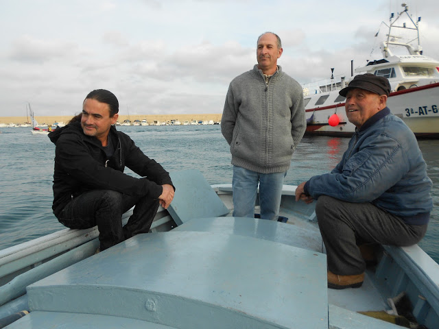 Avui ha faltat el ti Amadeo Sivera, Amadeo d Eugenio, vell mariner de Xàbia que unia el seu coneixement com a llop marí a la sempre preocupació pels més desafavorits. 
Des de l'IROX volem recordar la trajectòria d'aquest meravellós ésser humà, mariner x tots els mars del món.