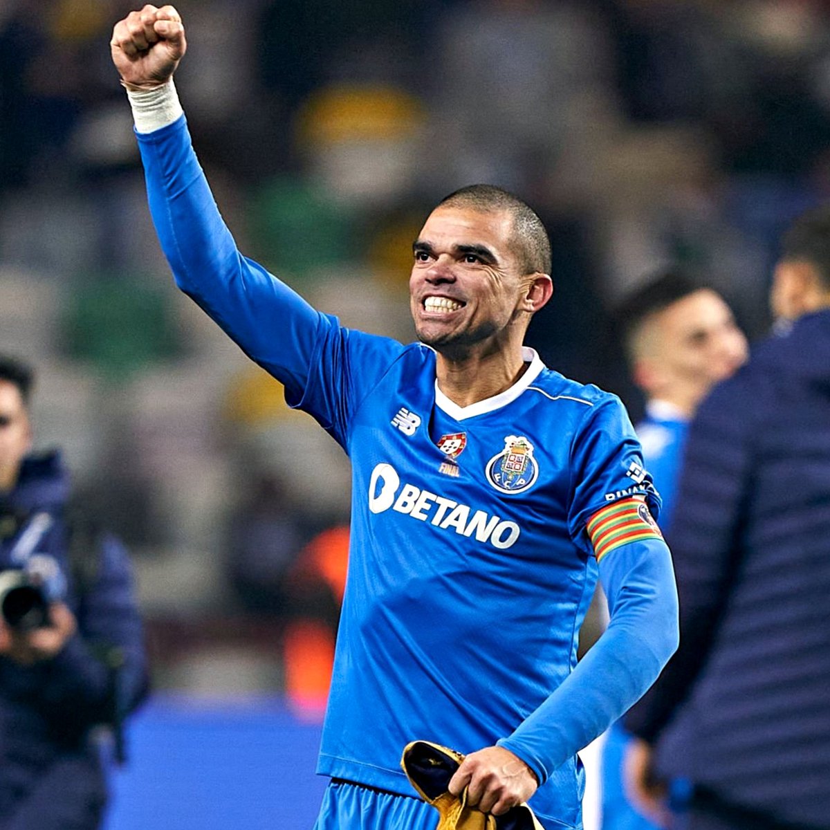 Happy birthday to Pepe, who turns 42 today: 🎂

🏆 EUROs
🏆 Nations League
🏆🏆🏆 Champions League
🏆🏆 Club World Cup
🏆🏆 UEFA Super Cup
🏆🏆🏆 La Liga
🏆🏆 Copa del Rey
🏆🏆 Spanish Super Cup
🏆🏆🏆🏆 Primeira Liga
🏆🏆🏆🏆🏆 Taça de Portugal
🏆🏆🏆 Supertaça

Eternal. 🍷