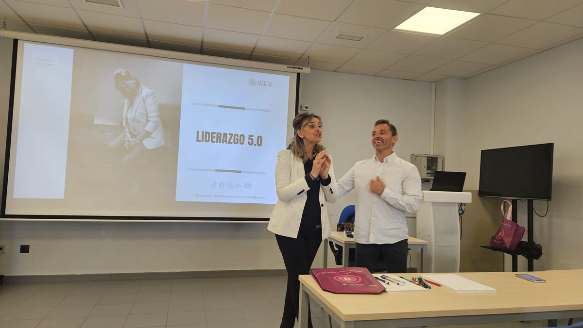 Marisa Felipe Escriche ha recibido una gran ovación por su conferencia "#Liderazgo 5.0" en el iMUDS🎉.
Marisa es experta en desarrollo del liderazgo y talento en organizaciones, jóvenes y deportistas.

¡Gracias a todos por asistir y hacerlo posible!

#Ciencia, #Deporte y #Salud