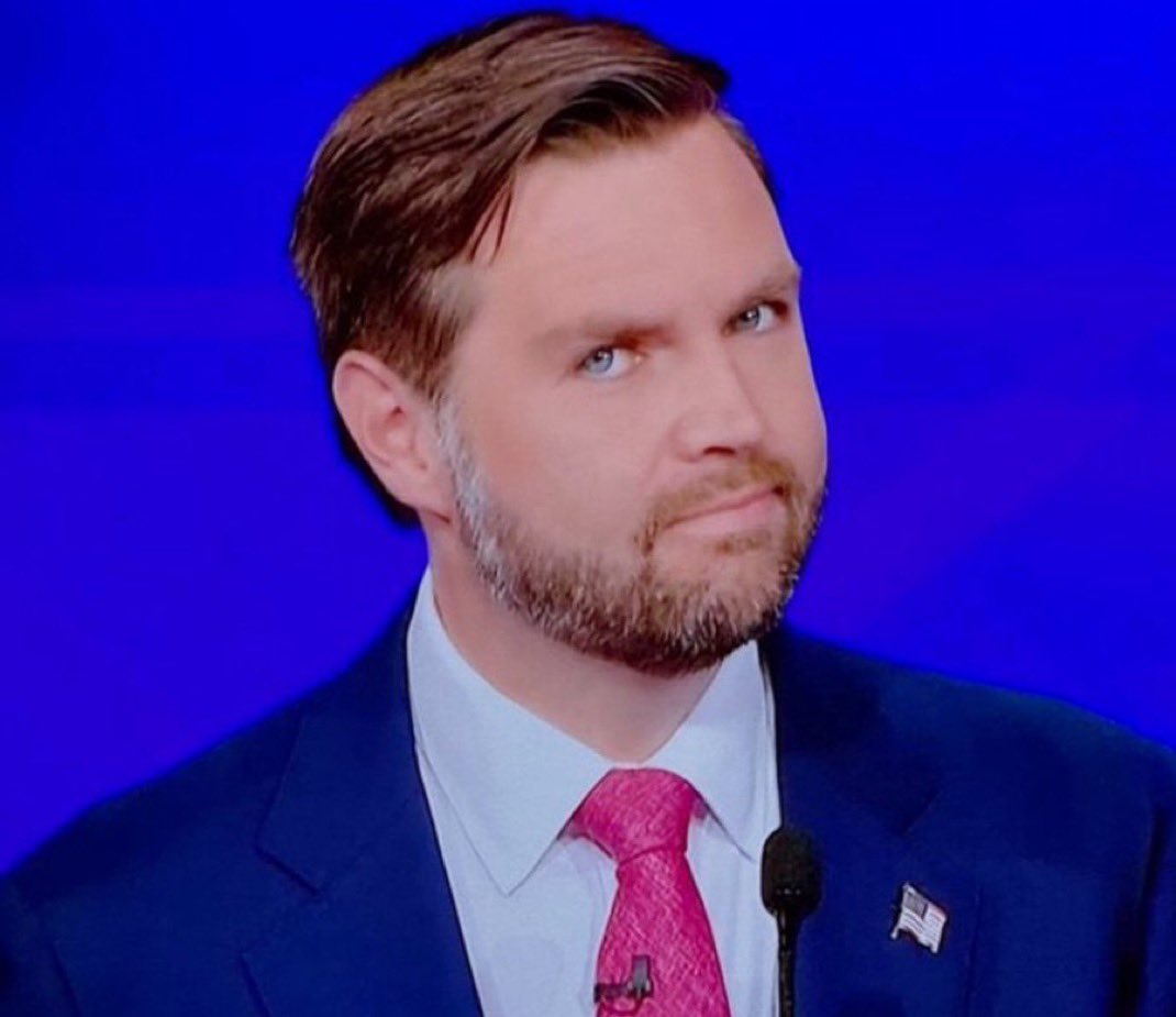 TOLY yes the co founder of solana has a coin  JCeoBX79HfatfaY6xvuNyCHf86hwgkCCWDpEycVHtime