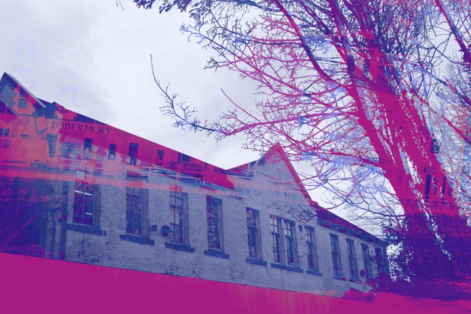 BREAKING

The Scottish Govt says it's open to "any proposed changes" to the bid for a new school on Mull...

...but council officials say they've been told that talks will not lead to any extra funding for a split site, leaving the option unaffordable.

heraldscotland.com/news/24963360.…