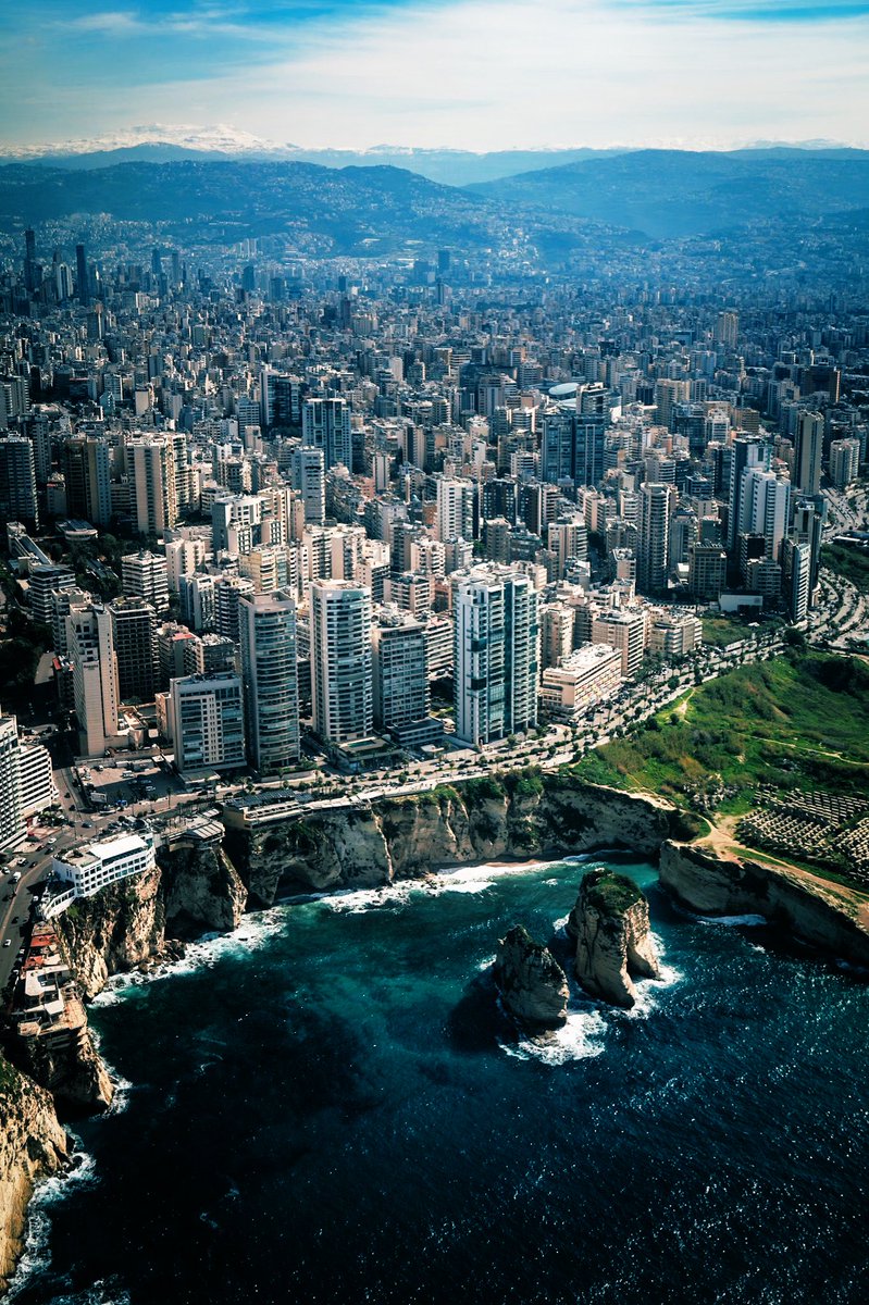 Bhalabi43's tweet image. انّ الدنيا بعدك، ليست تكفينا…. 

#بيروت
#لبنان
#جبل_لبنان
