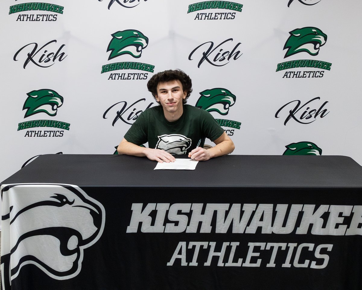 kougarathletics's tweet photo. Stepping up to the plate with celebration pictures from Signing Night is Nick Coletta and family from Lake Zurich HS ⚾️ #KishFam https://t.co/OdIA1XVnfi