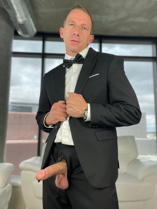 Watch Brody Biggs 🇨🇦's leaked NSFW photo on TwXstars