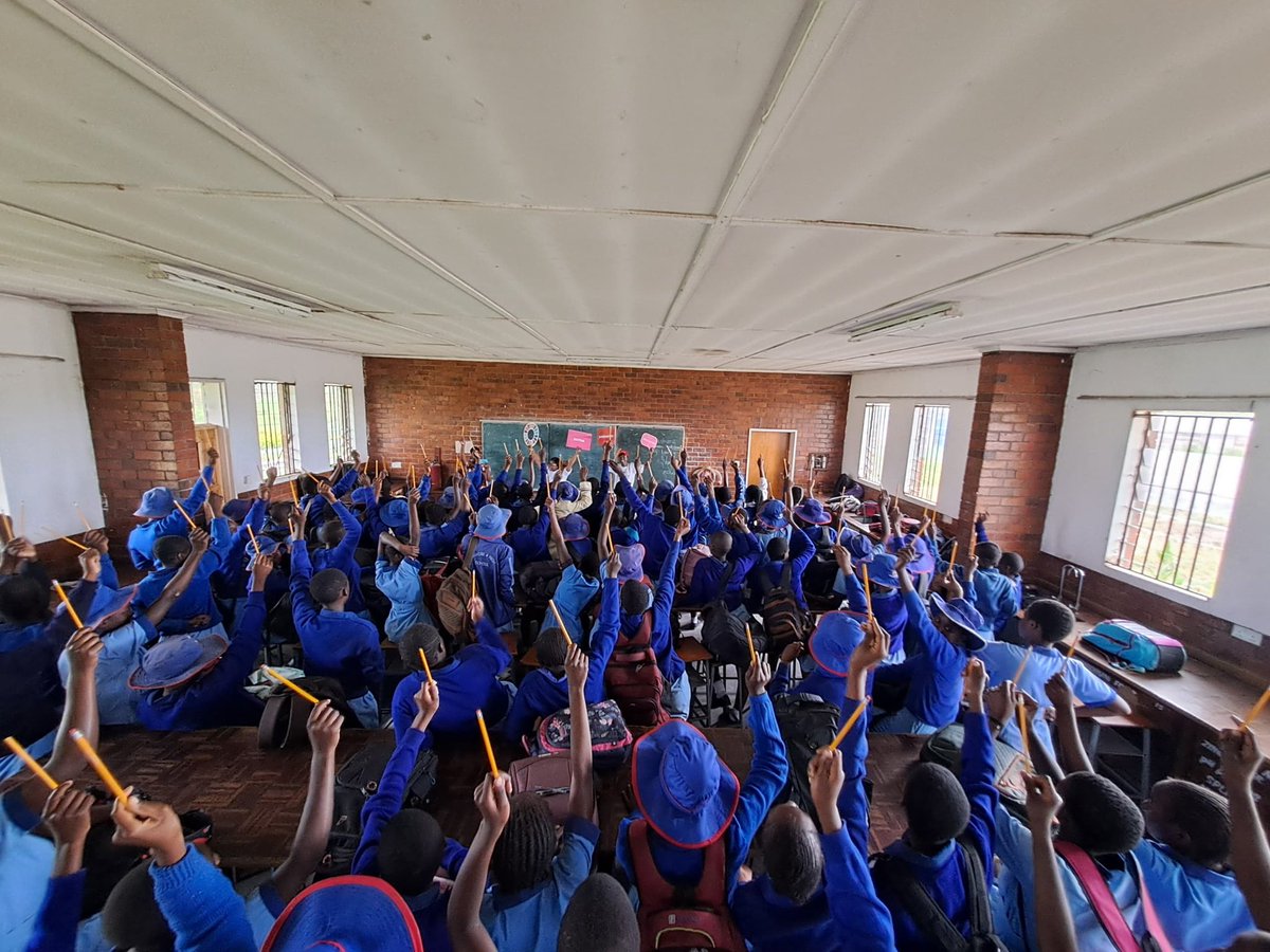 Munondida_F's tweet photo. Empowering adolescents for a brighter future!

At Munondida Foundation, our vision is to accelerate empowerment towards quality adolescent life. We’re committed to reducing teen pregnancies and promoting healthy lifestyles among young people. https://t.co/Pc1eX7tSla