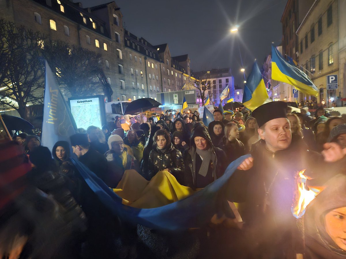 Gerashchenko_en's tweet image. Copenhagen
Thank you for standing with Ukraine! 

📷:@MRachlin
