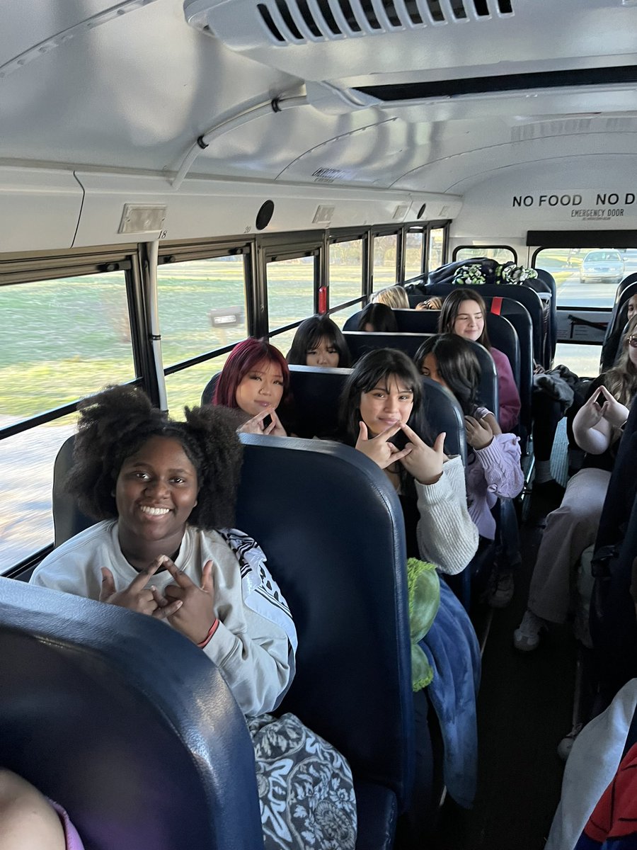 Headed to Chattanooga! Ready to compete and bring home DECA glass! #TNDECA <a href="/decatn/">Tennessee DECA</a>