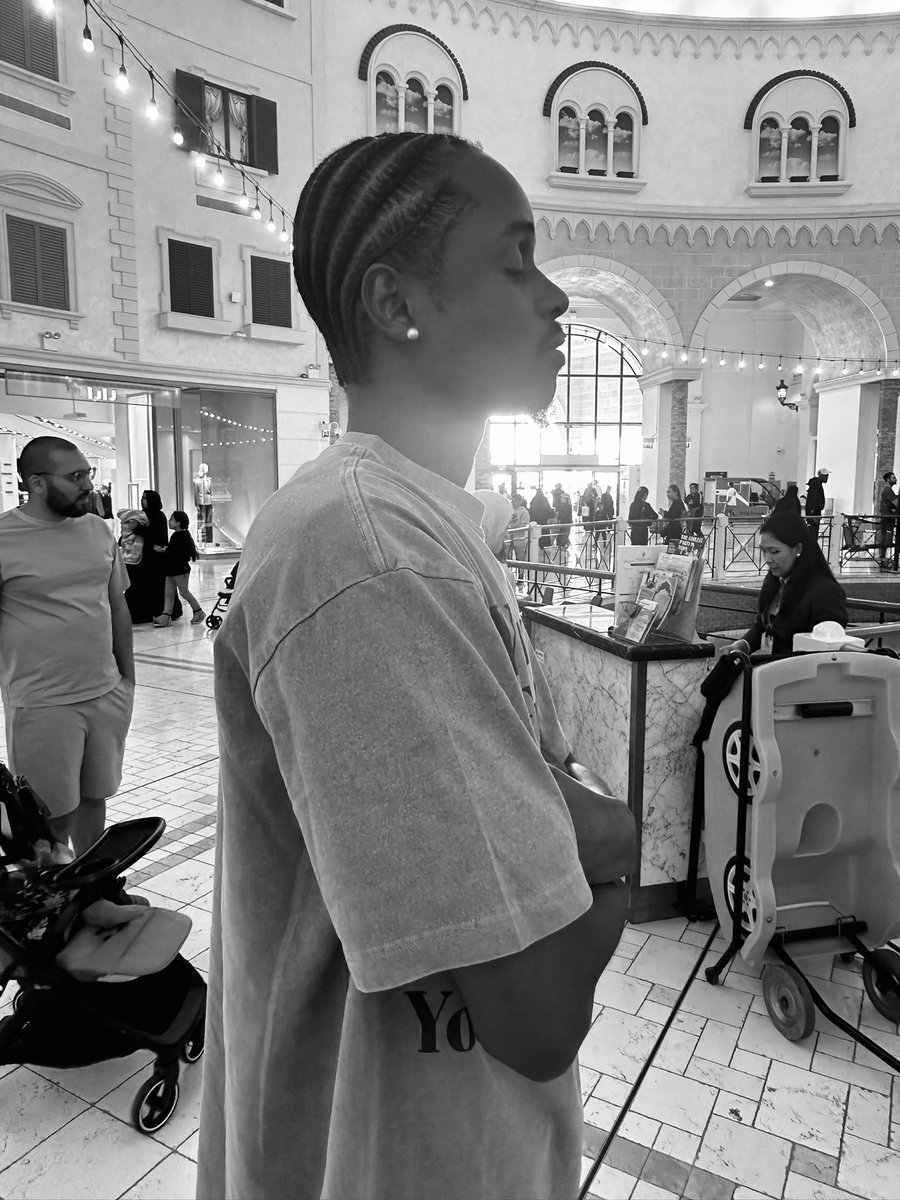 kingingscript's tweet image. We cannot trample upon the humanity of others without devaluing our own.

The Igbo, always practical, put it concretely in their proverb Onye ji onye n&apos;ani ji onwe ya: &apos;He who will hold another down in the mud must stay in the mud to keep him down…..

PROUDLY IGBO… 🌏