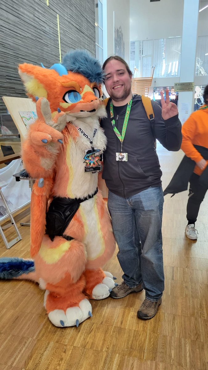 I encountered <a href="/KaisunDerg/">Kaisun (Sean)</a> at the Kemono-meet at NFC :3 Thank you for the picture!!