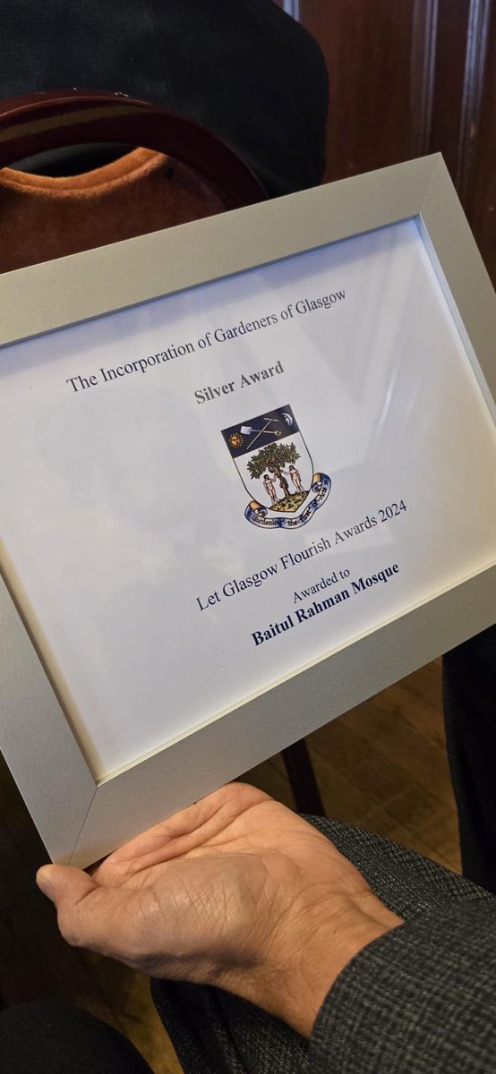 Another year, another Silver! 

Alhumdulillah, Baitur Rahman Mosque #Glasgow is honored to be recognised again at the "Let Glasgow Flourish Awards 2024" by the <a href="/LordProvostGCC/">Lord Provost of Glasgow</a> &amp; Deacon Convener of the <a href="/TradesHouse/">Trades House Glasgow</a> Glasgow. 

Proud moment for the volunteers of <a href="/AhmadiyyaUK/">Ahmadiyya UK</a>.