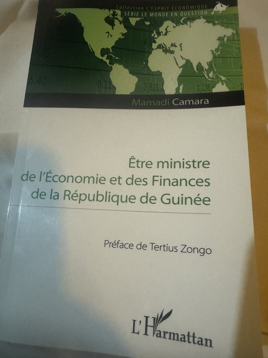 Gando444's tweet image. Merci à M. le Ministre pour cet acte  de reconnaissance qui réveille en moi le sentiment de fierté de servir mon cher pays. Vous m’avez doublement cité dans votre livre comme un collaborateur de haut niveau et de qualité , ensuite comme contributeur à votre précieux livre .