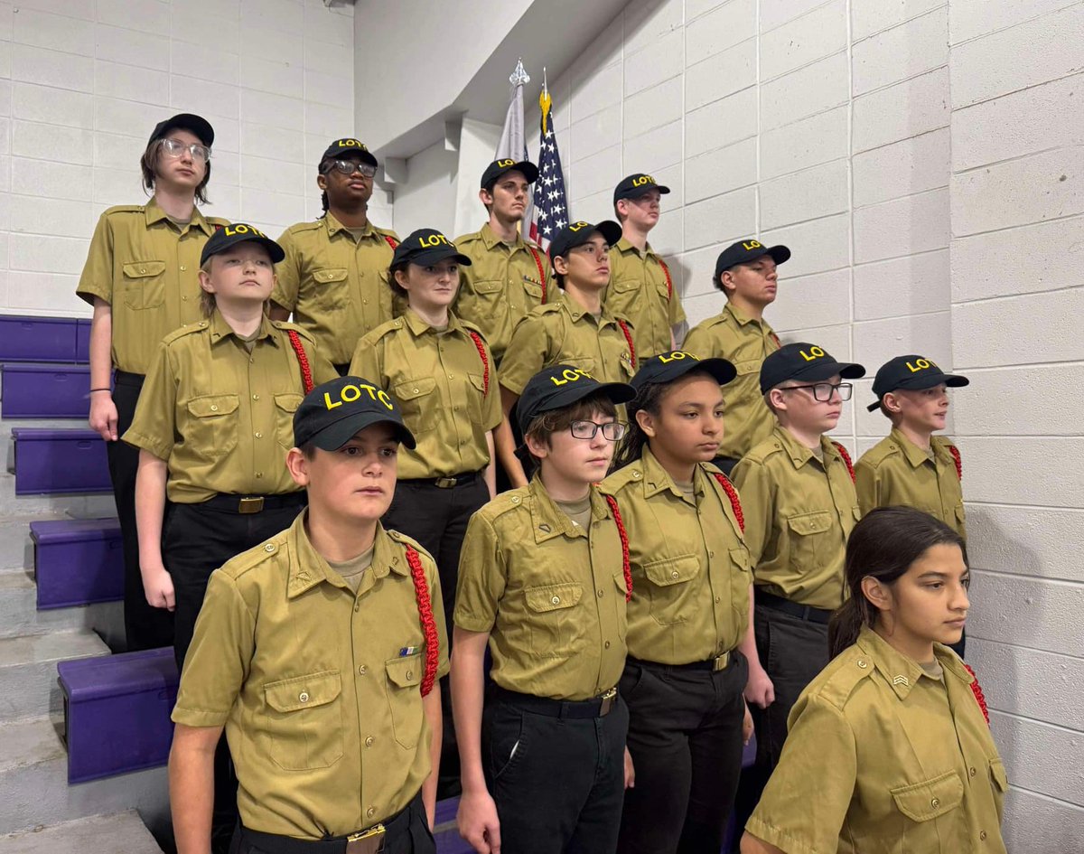 Booker T. Washington Middle School and Hankins Middle School are among 32 schools statewide to be named 2024 CLAS Schools of Distinction! Both schools were recognized for their Leadership Officer Training Corps (LOTC) programs. Congratulations! #GrowingGREATNESS #LearningLeading