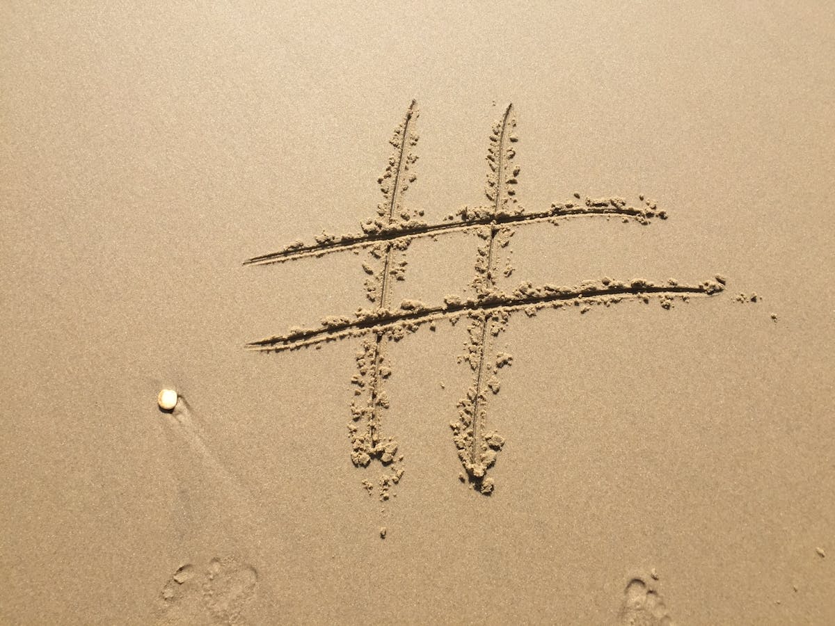jasonthoele's tweet image. 🔍 Unsure how to use hashtags?
💡 What if the right hashtags could double your post reach overnight?
👉 Let us show you how: SimpleSocialSystem.com.
#HashtagStrategy #RealEstateMarketing