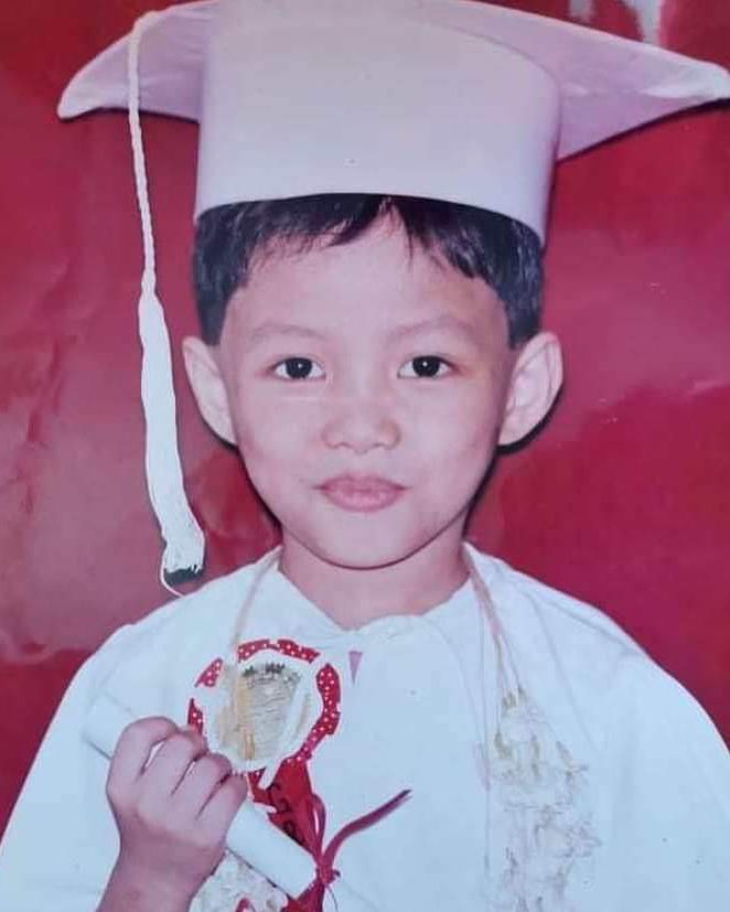 jaxsirdingjr's tweet photo. HAPPY BRIGHTEST STAR DAY! ⭐️
Who would've known that this kid would rise to be one of the Philippines' most adored, influential, and iconic drag queens, and soon internationally.
Keep shining as the brightest star you are, mother! 🥳🎉 https://t.co/pz1CBz2ogN
