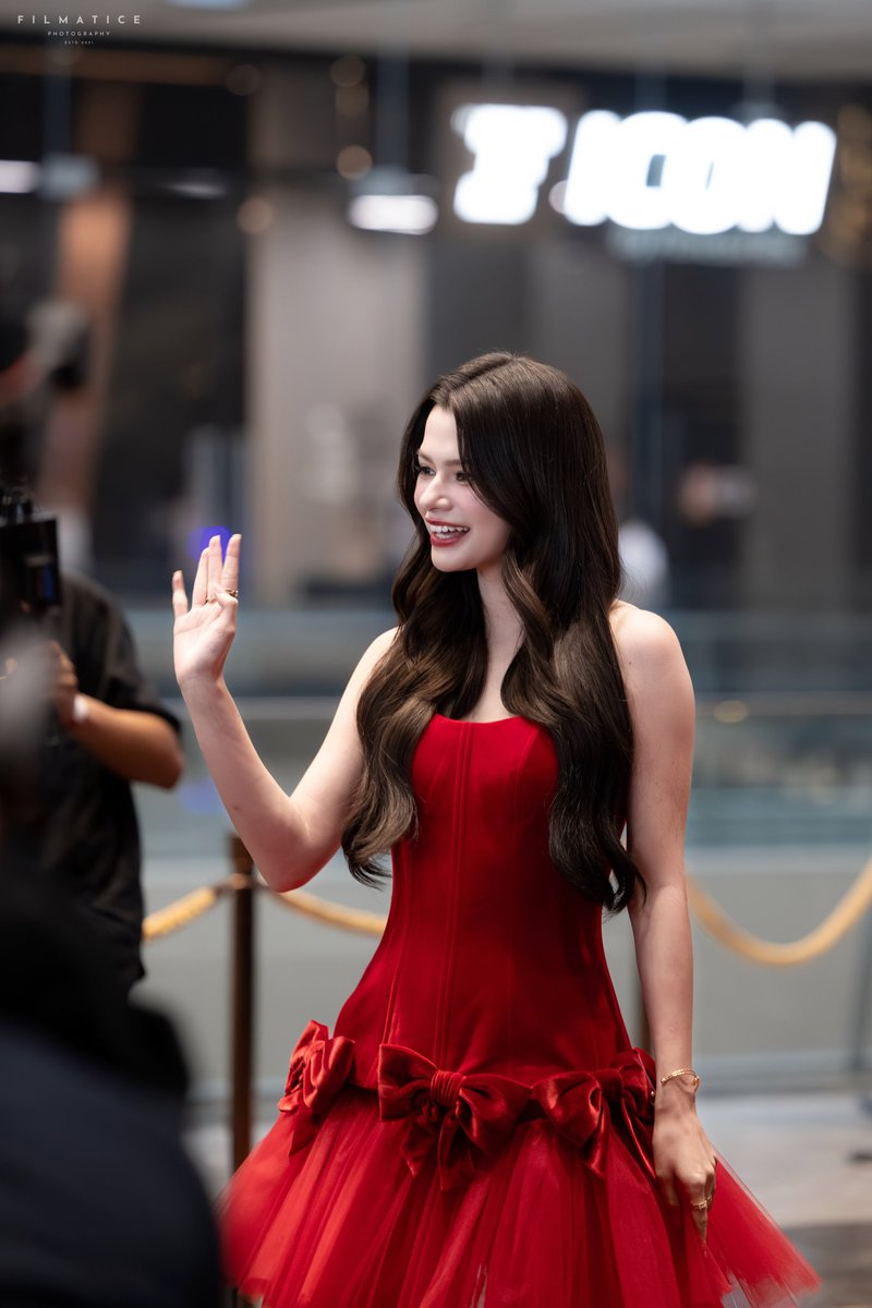 armstrapon's tweet image. O TAMANHOZÃO DO CABELO ai long hair becky volte para mim