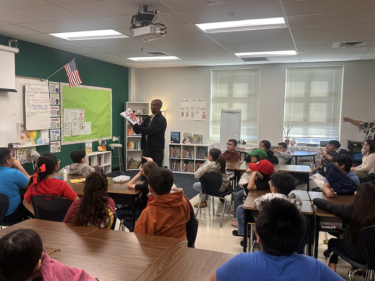 Thank you to Mr. Blount for reading to our students today!