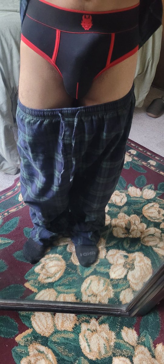 Boy_bunnyd's tweet photo. Morning bunny wear, while my #hush2 #plug is in ;p  enjoy the sitting on your face angle hehe 
#bunnybutt https://t.co/s1Nrq2xAYz