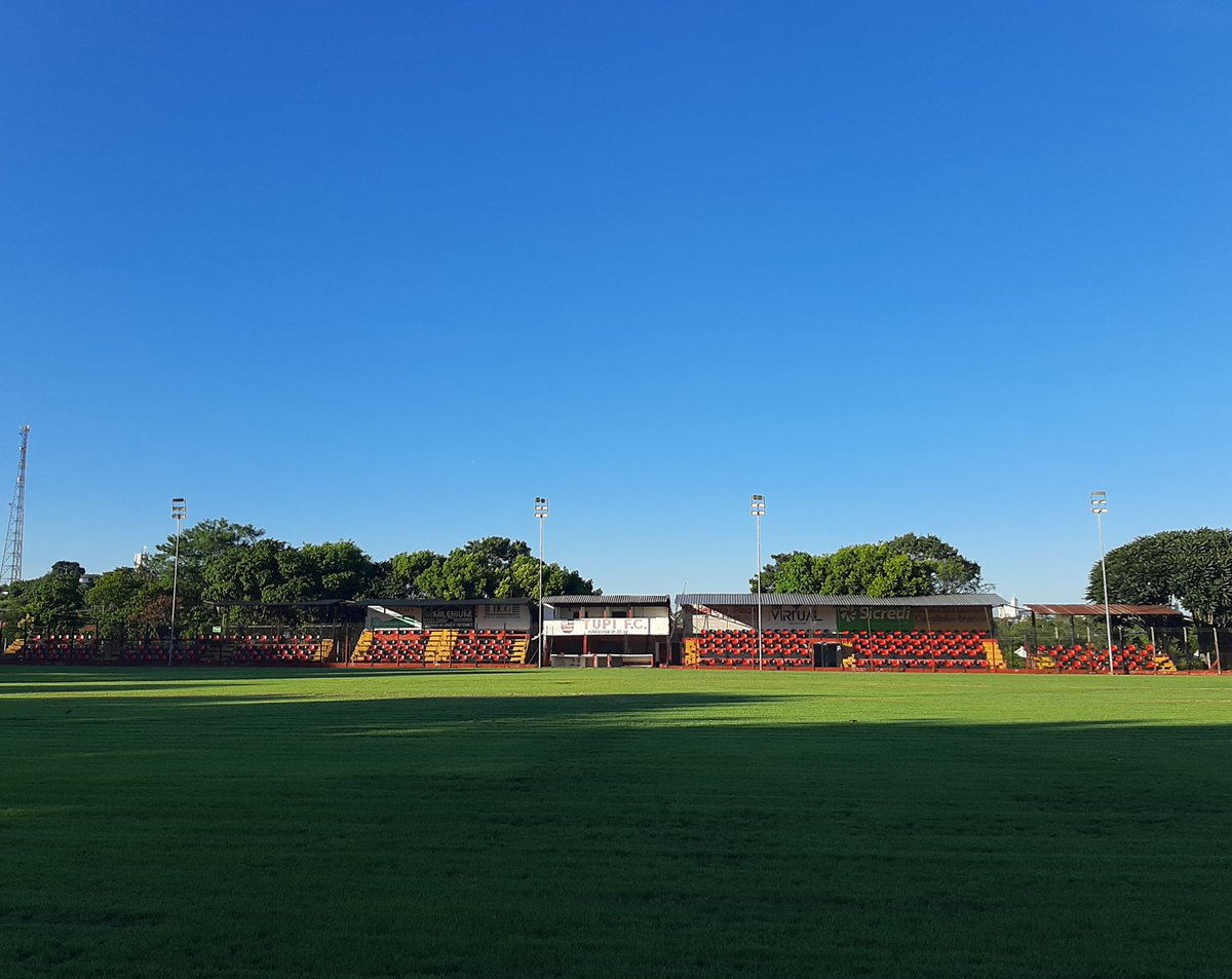 Clecioruver's tweet image. Guia Crissiumal - Com novo gramado, cadeiras nas arquibancadas e novo vestiário, Estádio Rubro-Negro Hinterholz está todo remodelado guiacrissiumal.com.br/noticias/25-02… @TupiCrissiumal @divisaodeacesso