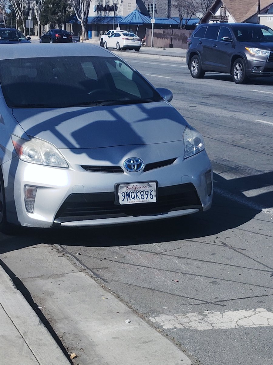 California Vehicle Code 21211 b