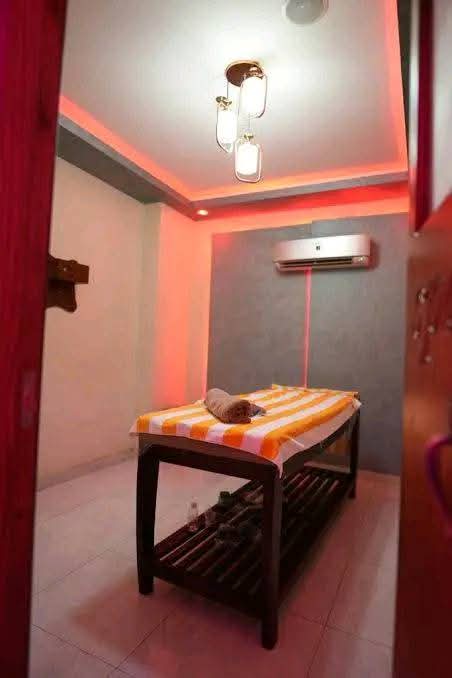 من غرفة احد العملاء اتمنى لها جلسه سعيده 🌹🌹