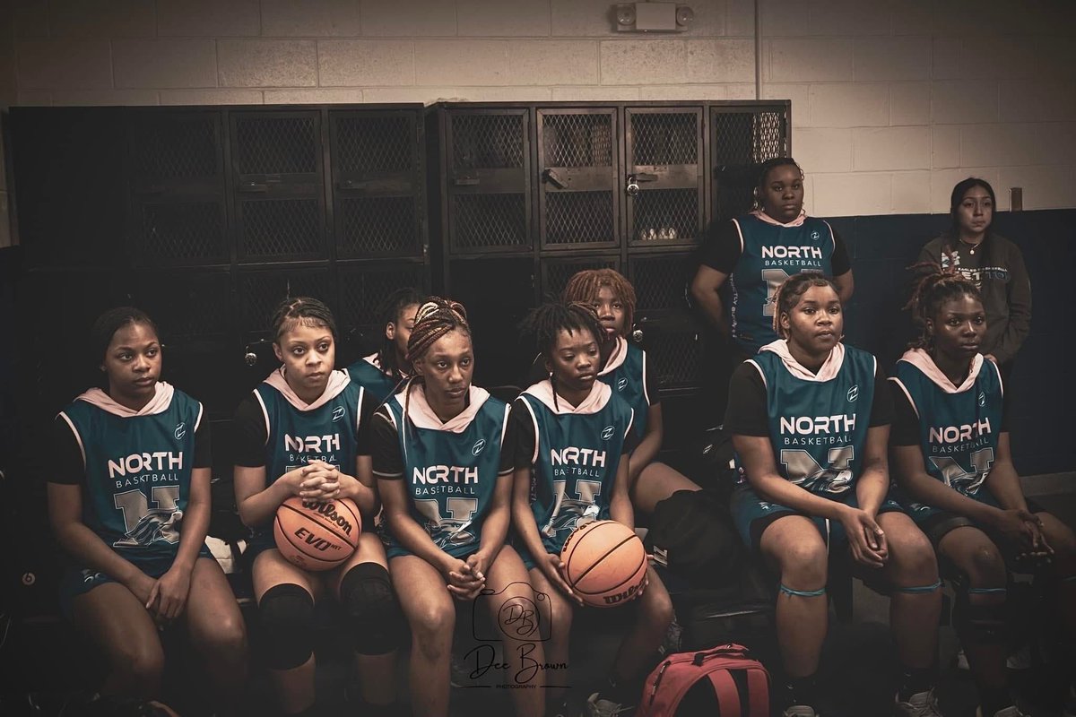 Grateful for it all. In year 3, the Lady Eagles are advancing to the Final Four for the first time since 2005. 🦅💙 “Success Starts With Commitment” 
Legendary group of DAWGS 💯